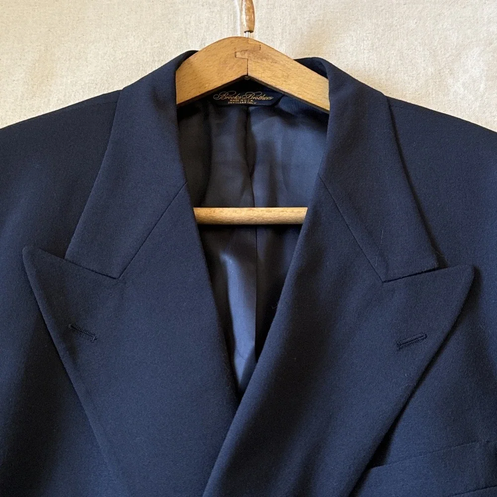 Brooks Brothers Double Breasted Blazer Mens 43R Navy Blue Gold Crest Buttons USA
